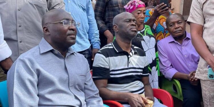 Bawumia donates GH₵100,000 to ailing gospel legend Yaw Sarpong