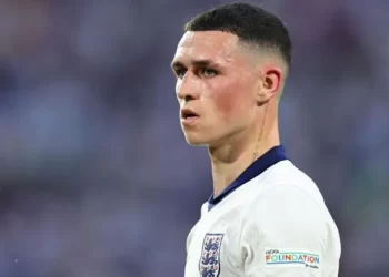 Foden leaves England camp for birth of third child