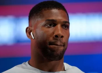 Joshua 'won't sit around and wait' for Fury