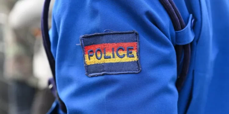 Kenyan policeman shoots magistrate in open court