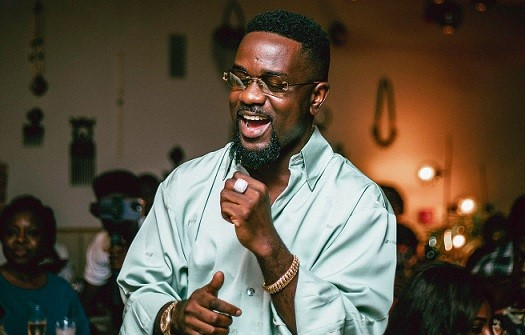 Sarkodie fires on hennessy cypher