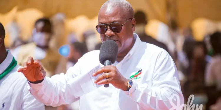 Mahama Pledges Youth Employment to Clean Beaches, Protect Fisheries