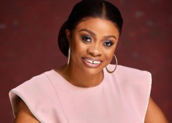 "Slay for your husbands to keep your marriages; it's not always about prayers." - Diana Asamoah advises wives