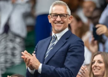 England on 'brink of history' - Lineker