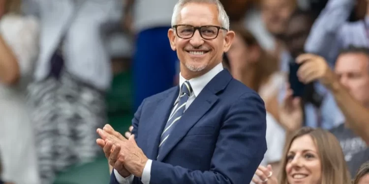 England on 'brink of history' - Lineker