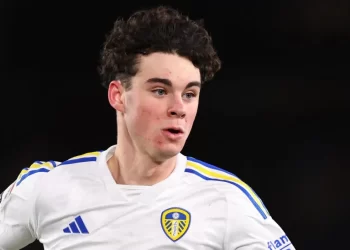 Tottenham sign Gray from Leeds for about £30m