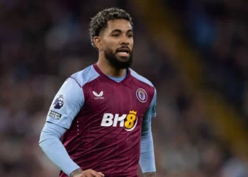 Villa midfielder Luiz joins Juventus in £42.35m deal