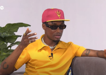 Ghanaian rapper, Elorm Adablah, popularly referred to as EL has indicated for the first time that he's off the relationship market, adding that his status has changed and that he's in a serious romantic relationship with someone.