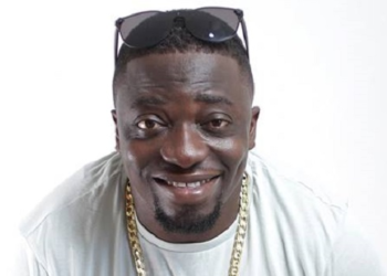 Highlife musician, Dada Halfco has waded into the KK Fosu, John Claude Tamakloe brouhaha and has called for calm especially with those downplaying the efforts of KK Fosu as a highlife legend.