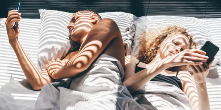 Australians get 'right to disconnect' after hours