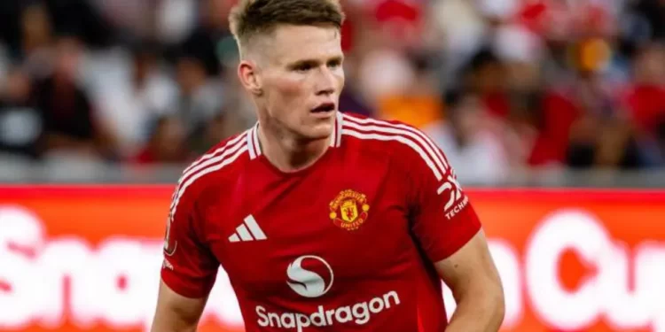 Fulham make £20m bid for Man Utd's McTominay