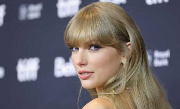 Taylor Swift endorses Kamala Harris for president