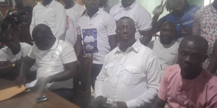 Lawrence Kwabena Agyinsam Submits Nomination forms for December Elections