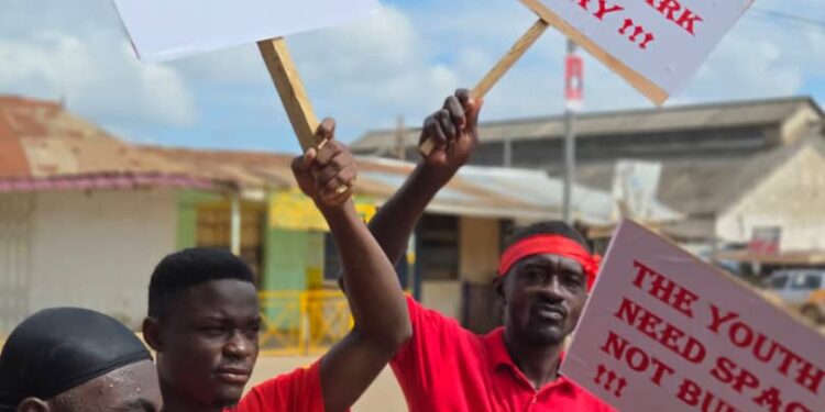Dunkwa Concerned Youth Threaten Legal Action Over Park Lease