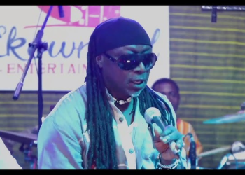 Kente, a Ghanaian textile renowned for its intricate hand-woven silk and cotton strips, embodies Ghana’s rich heritage, African creativity, and timeless craftsmanship. As a symbol of tradition and sustainability, Kente will be celebrated throughout the evening.