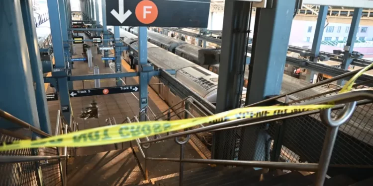 Woman dies after being set on fire on New York subway