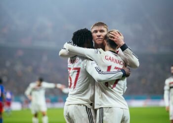 Mainoo Shines as Man Utd Advance