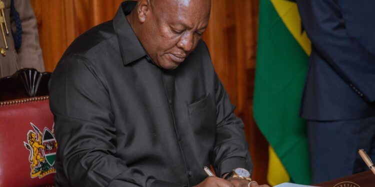 Mahama urges AU to achieve financial independence