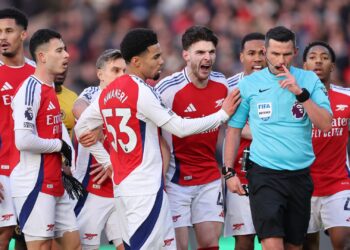 Arsenal Legend Slams Referee Conspiracy