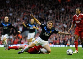 Why I Chose Man Utd Over Liverpool