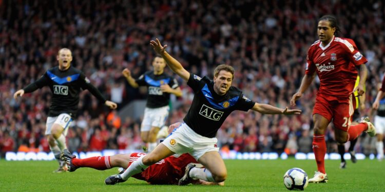 Why I Chose Man Utd Over Liverpool