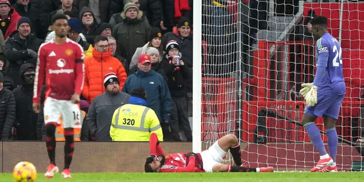 What's Holding Man Utd Back