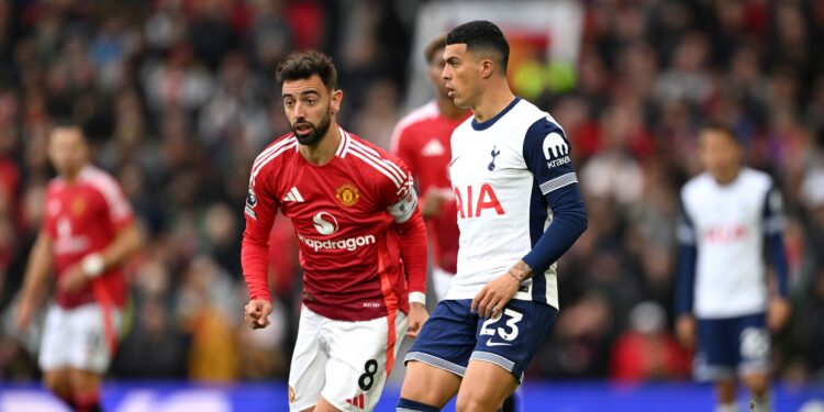 Struggling Giants Clash in Premier League