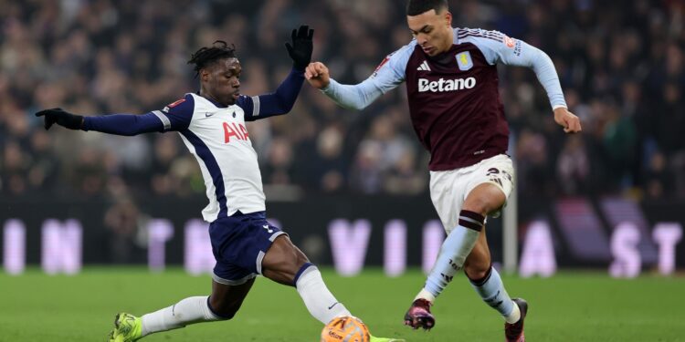 Former Socceroo Slams Spurs