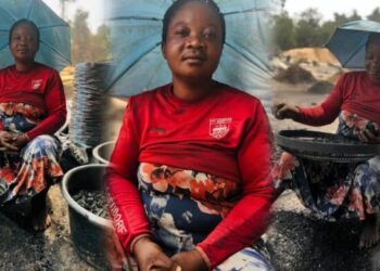 Charcoal Seller Says He Earns More Per Month Than Most Ghanaian Government Employees