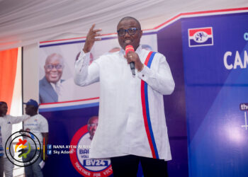 The Minority Caucus of the Health Committee of Parliament has condemned the Health Minister’s dismissal of the Chief Executive Officer of the Tamale Teaching Hospital, Dr. Adam Atiku.