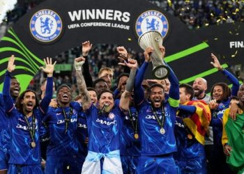 Chelsea bounce back to beat Betis and clinch European trophy