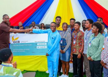 The University of Cape Coast has extended financial assistance to academically outstanding yet financially disadvantaged students through its Students’ Financial Support Office (StuFSO).