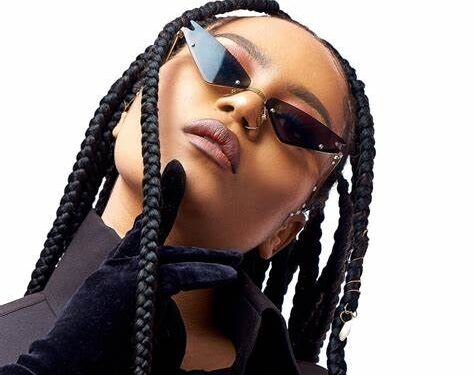 Moliy achieves 60th place on global digital artist rankings, surpassing Post Malone