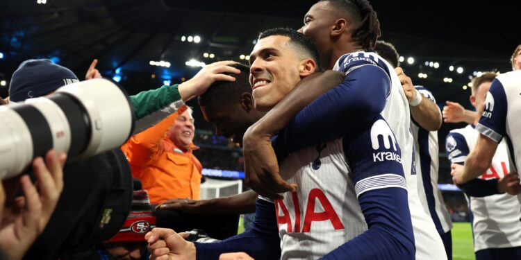 Spurs Thrive While Manchester United Struggle Ahead