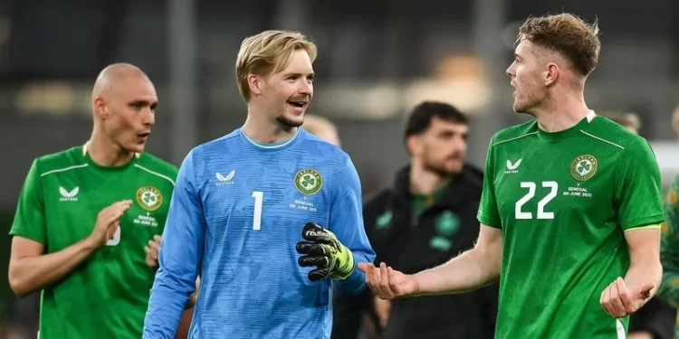 Collins praises Kelleher as goalkeeper of stature