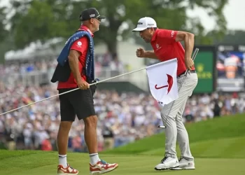 Bradley wins Travelers Championship, McIlroy ties for 6th