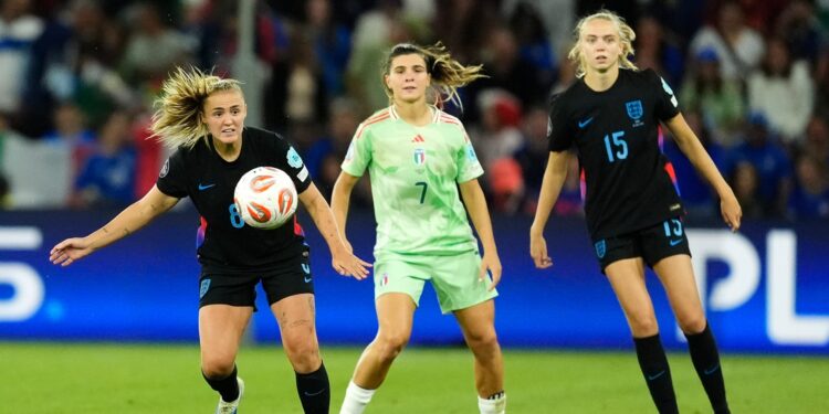 England pulls off incredible escape act vs Italy