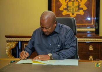 President John Dramani Mahama has assented to the Fisheries and Aquaculture Bill, 2025, a landmark move that introduces sweeping reforms to strengthen Ghana’s fisheries sector.