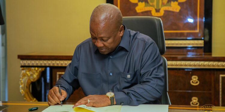 President John Dramani Mahama has assented to the Fisheries and Aquaculture Bill, 2025, a landmark move that introduces sweeping reforms to strengthen Ghana’s fisheries sector.