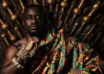 Rapperholic Homecoming went down last Saturday in dramatic, unforgettable fashion. From the first light of dawn, fans in Rapperholic T-shirts poured into Kumasi, all buzzing with anticipation.