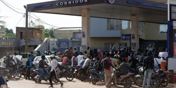 Mali shuts schools and universities as jihadist blockade worsens fuel crisis