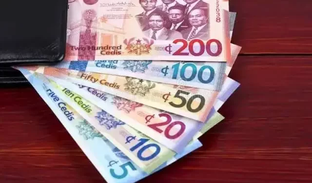 Public sector salaries up 9%; minimum wage now GH¢21.77