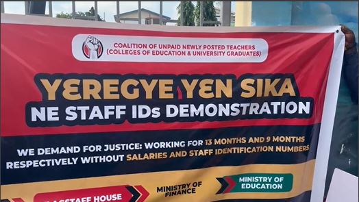 Coalition of Unpaid Teachers Warns of New Demonstrations