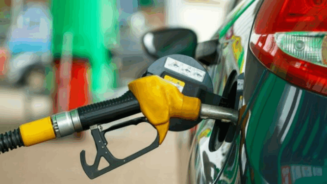 Fuel prices edge up as COPEC warns of possible sharp hikes